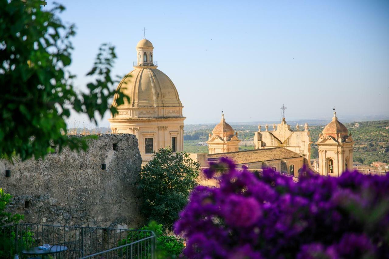 Trigona Garden Suite Noto Exterior foto
